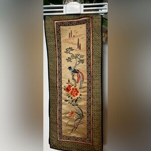 Early 19th Century. Chinese Silk embroidered panels